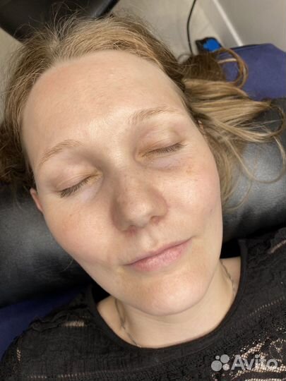 Окрашивание бровей