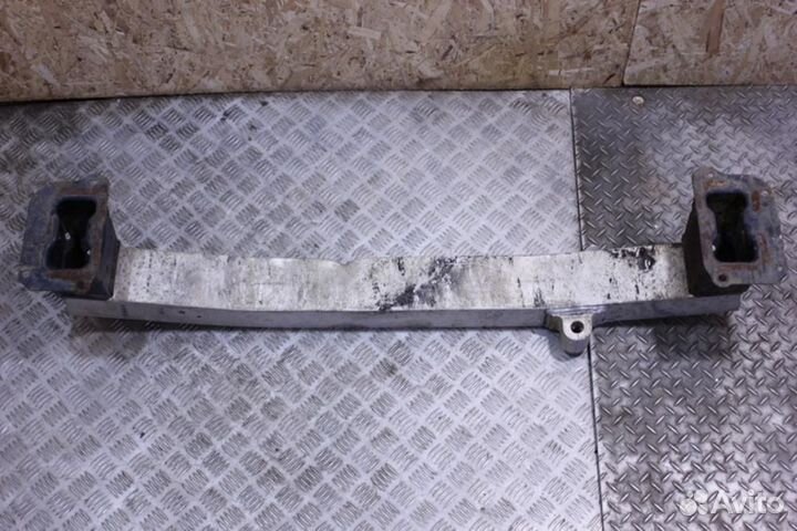 Усилитель бампера переднего Nissan Teana j32