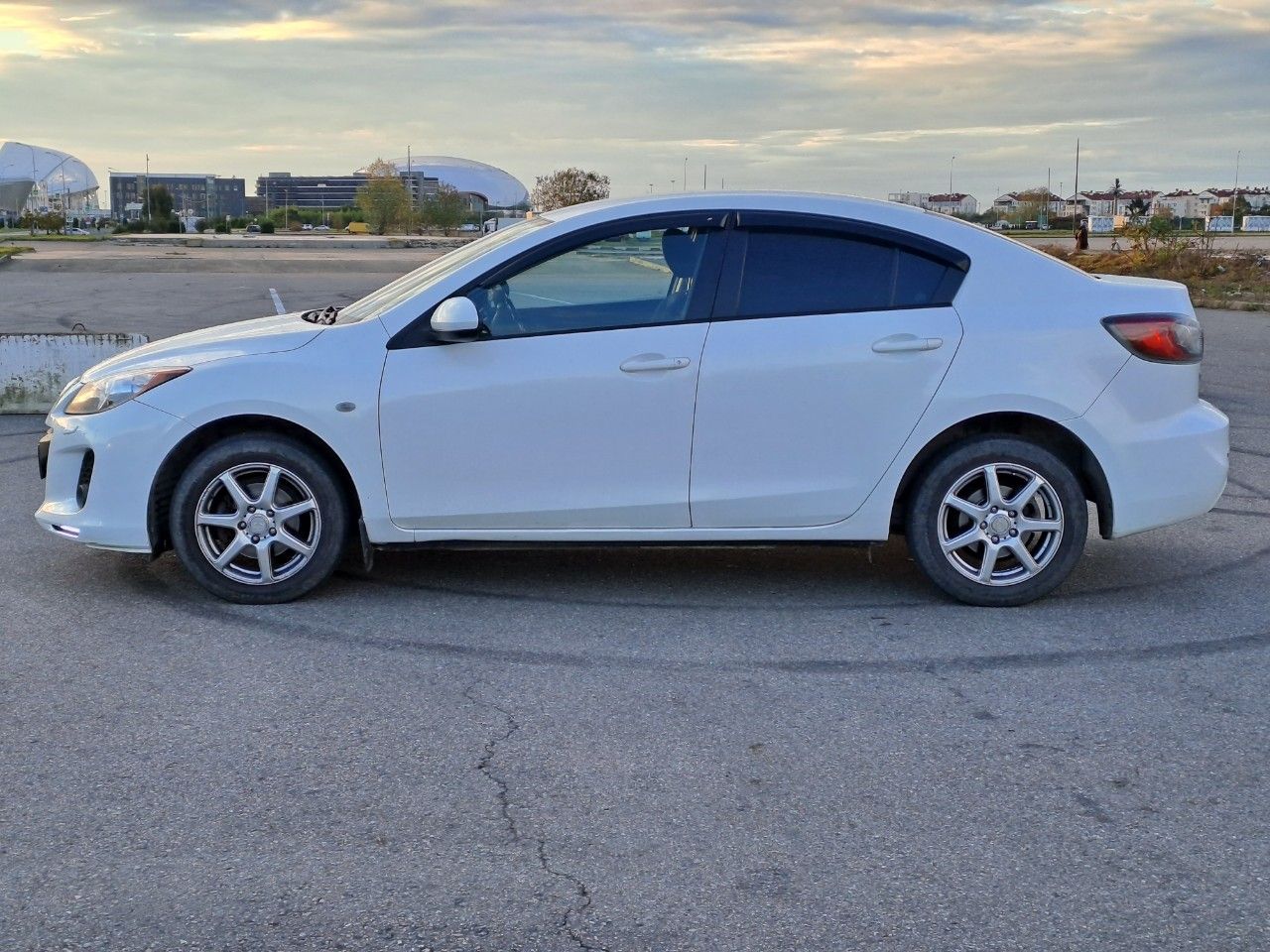 Mazda 3: фото владельца