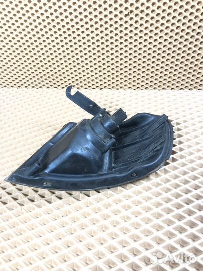 Повортник передний правый Nissan Almera n15