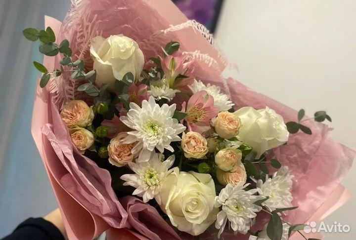 Букеты / цветы / роза комнатная