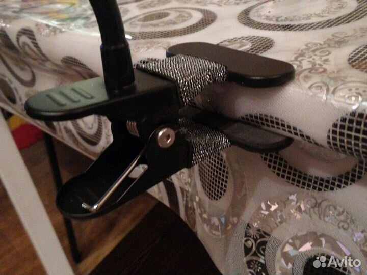 Держатель гибкий для телефона с креплением