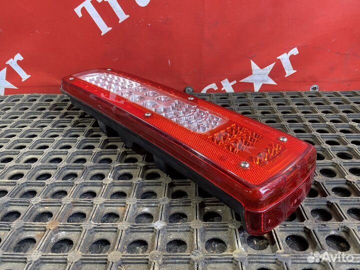 Фонарь задний правый Volvo FH