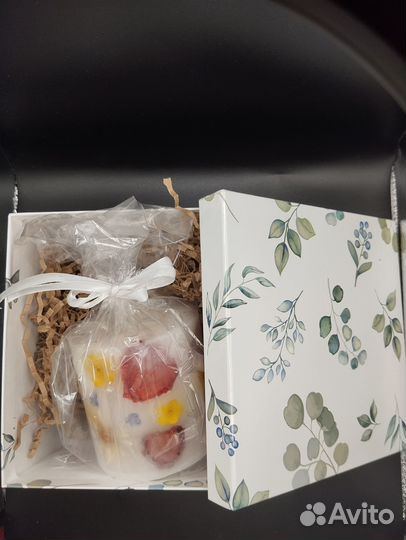 Свеча светодиодная с клубникой