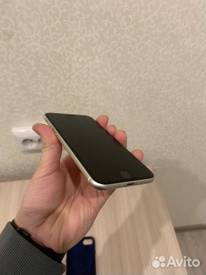 iPhone SE (2022), 128 ГБ