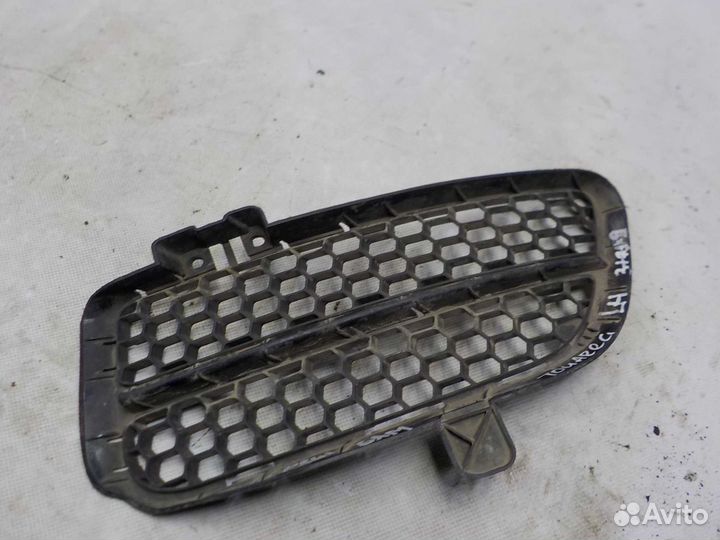 Накладка переднего бампера Volkswagen Touareg