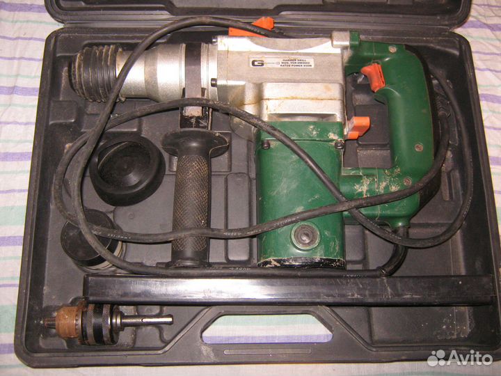 Машина сверлильная дрель электрическая