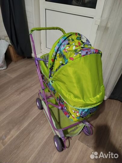 Коляска для кукол