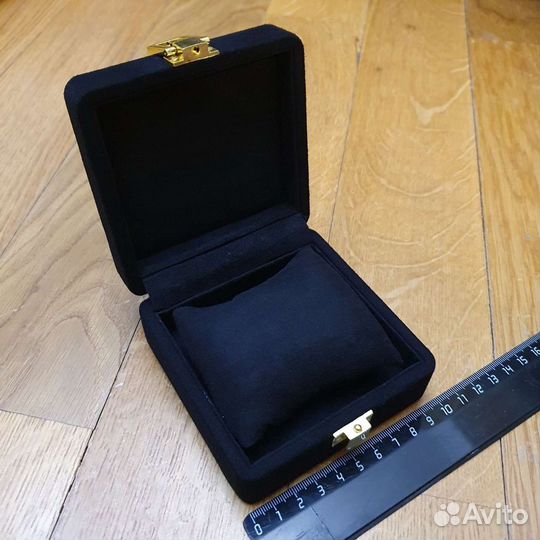 Коробка для браслета с подушкой из замши