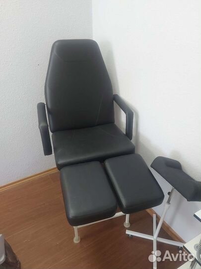 Педикюрное кресло, мебель