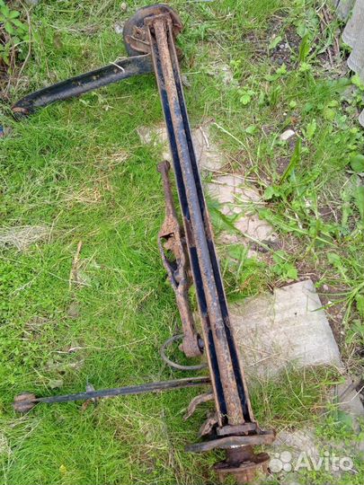 Балка от Nissan Primera P11