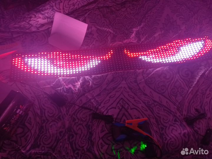 Глаза дявола на авто