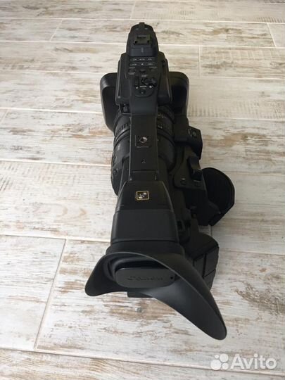 Профессиональная Видеокамера Canon XF300