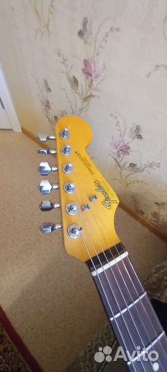 Fender Stratocaster Japan vandalism