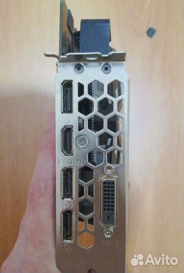 MSI GeForce GTX 1070 Ti Armor 8G