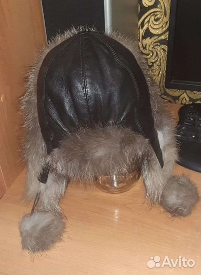 Женская шапка