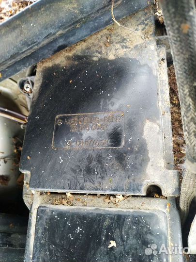 Блок предохранителей Mercedes W124 е300 4 matic