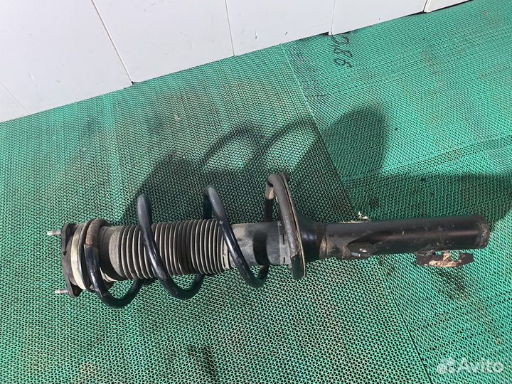 Стойка передняя Ford Transit 2.2 2008