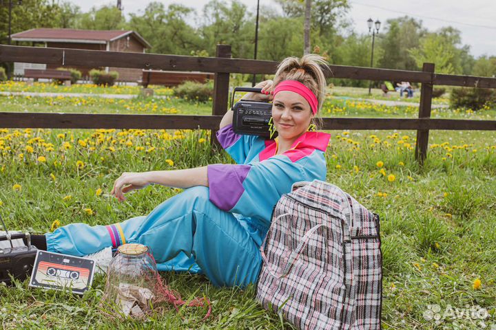 Костюм на прокат в стиле 90 х