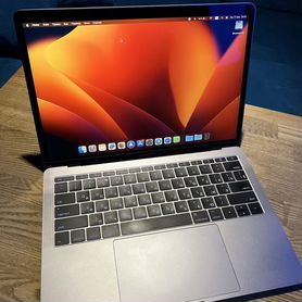 Apple MacBook Pro 13" 2017 256/8