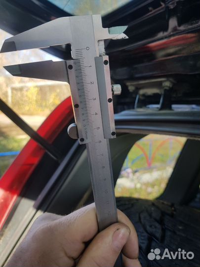 Nokian Tyres Hakkapeliitta 9 SUV 235/55 R18 104T