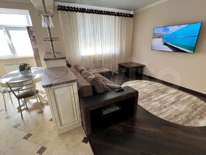 3-к. квартира, 90,5 м², 8/8 эт.