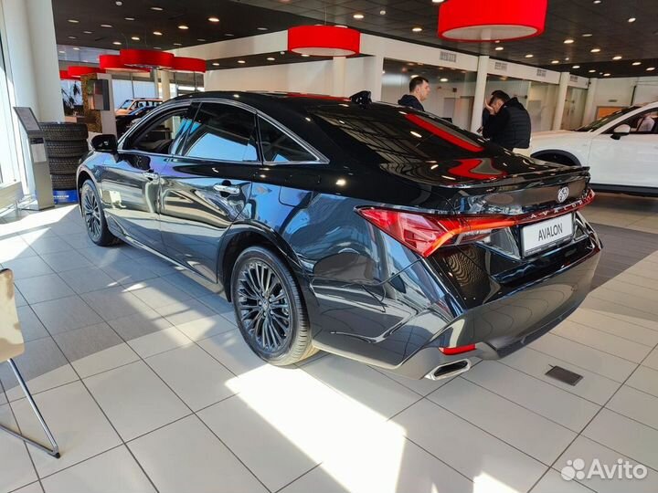 Toyota Avalon 2.5 AT, 2022