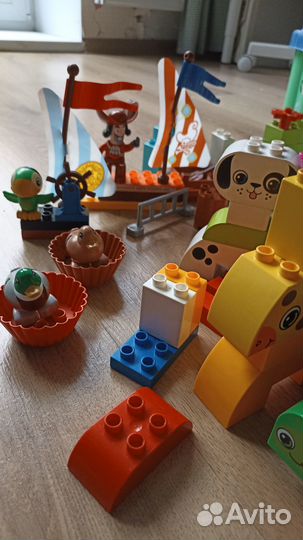 Конструктор пластмассовый