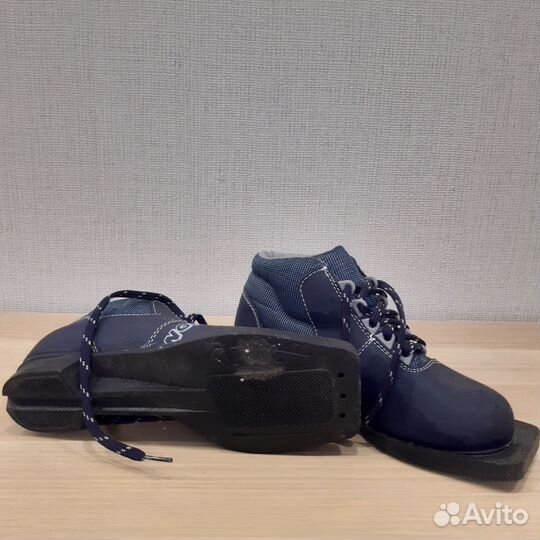 Ботинки лыжные размер 36
