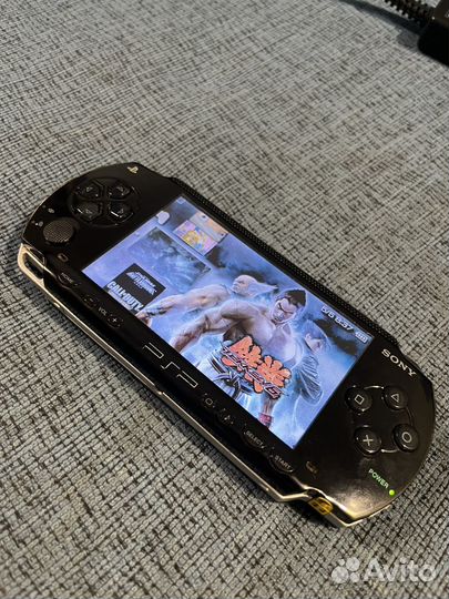 PSP прошитая 32гб+30 топ игр комплект