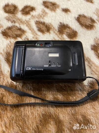 Плёночный фотоаппарат (Polaroid)