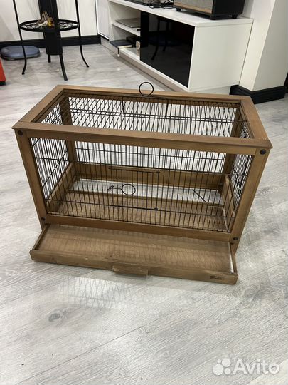 Клетка для птиц из дерева