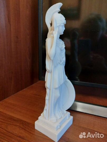 Статуэтка Афина