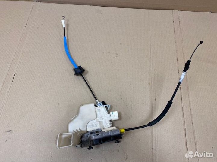 Замок двери передний правый Audi A4 Allroad B8 CDN