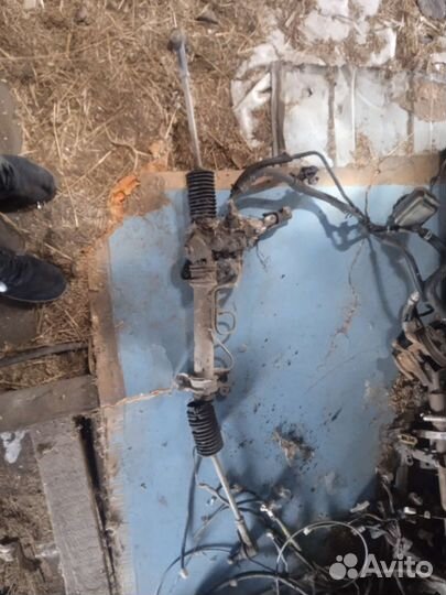 Продам стойки от тайоты каролла ее кузов 101