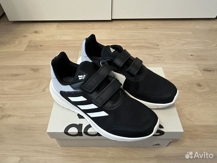 40 Новые кроссовки Adidas