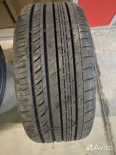 Triangle LL01 245/40 R18