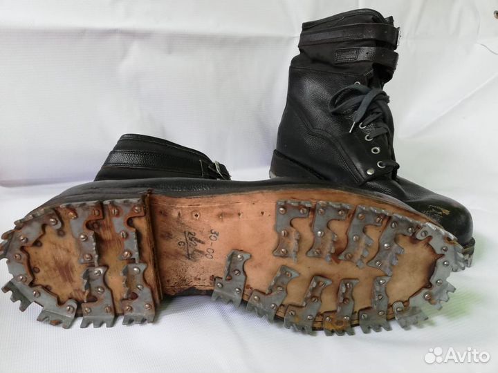 Продам ботинки горные с шипами СССР