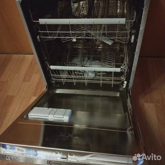Посудомоечная машина electrolux