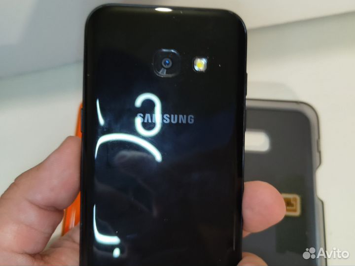 Samsung Galaxy A3 (2017) SM-A320F/DS, 2/16 ГБ