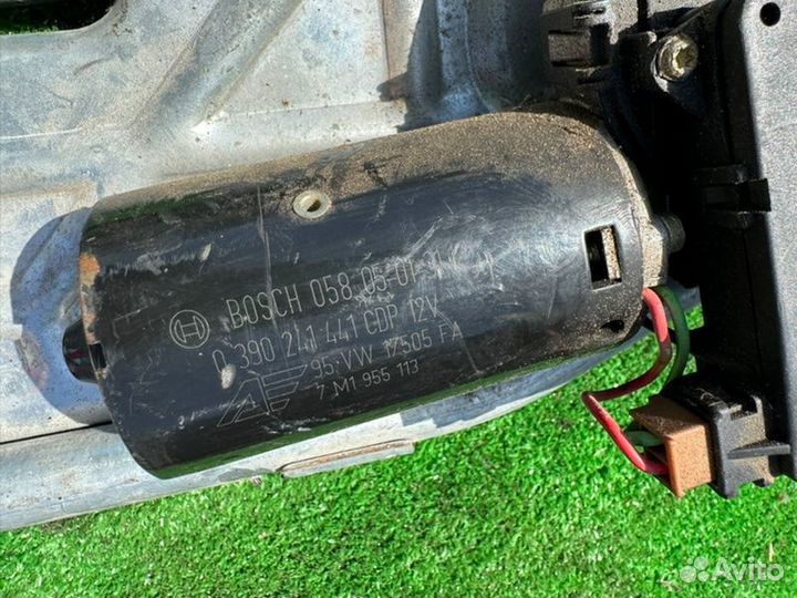 Механизм стеклоочистителя (трапеция дворников)