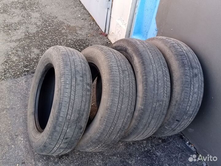 Yokohama Geolandar G033 215/7 R16