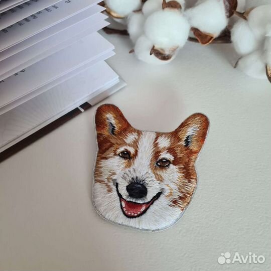 Брошь ручной работы