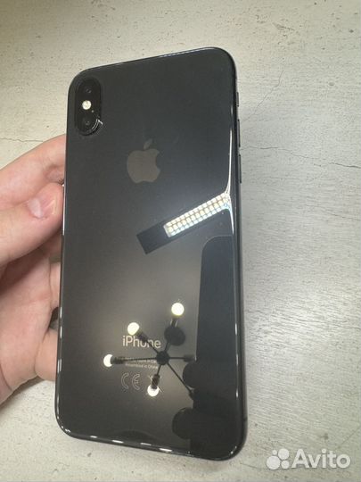 iPhone X, 64 ГБ