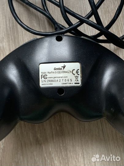 Геймпад джойстик genius maxfire g-12u