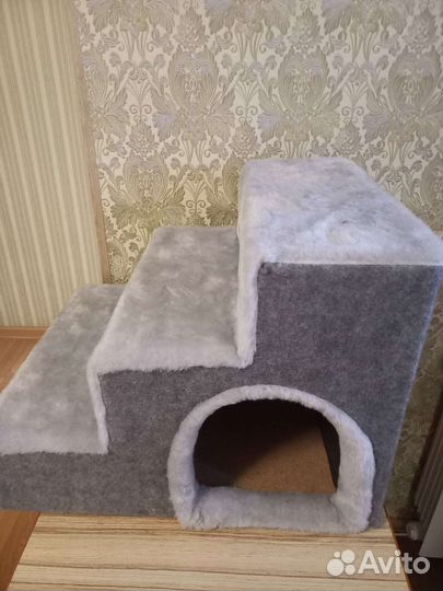 Домик для кошек и собак