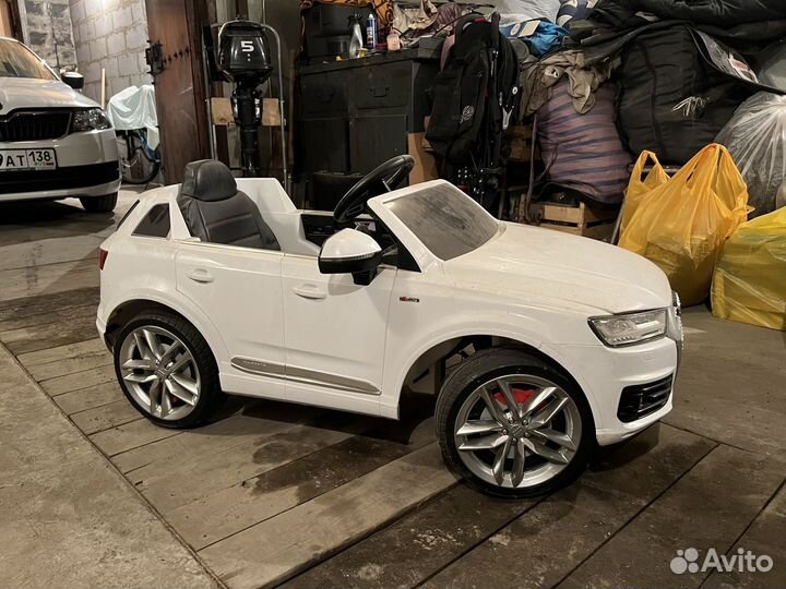 Детский электромобиль