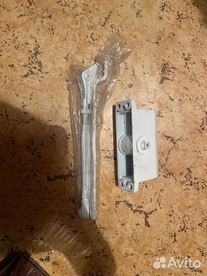 Доводчики дверей