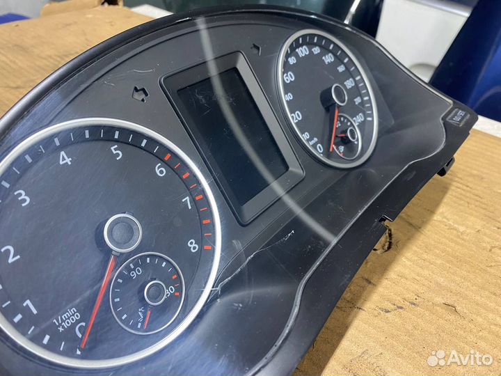 Панель приборов Volkswagen