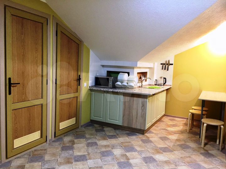 3-к. квартира, 65 м², 4/4 эт.